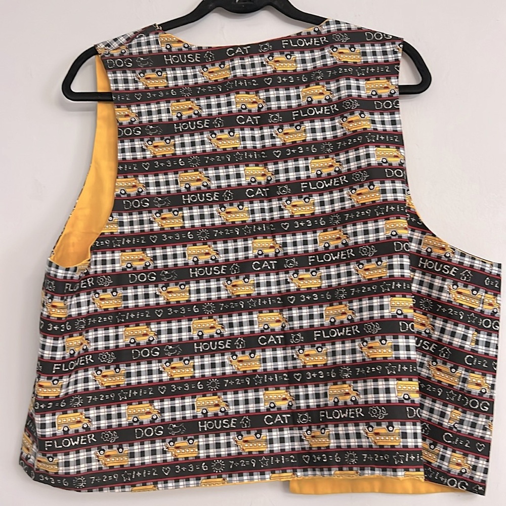 Bundle of vest. 3 pcs. Pit to pit= 21 and 23. - Picture 9 of 10